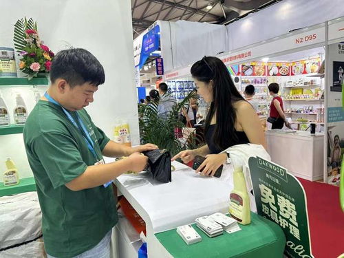 奧克伍德Oakwood閃耀亮相中國日用百貨商品交易會，一站式皮具護理解決方案引行業(yè)聚焦