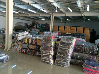 大連開發區外貿服裝批發市場盤點 尋找價位合理的服裝與日用百貨